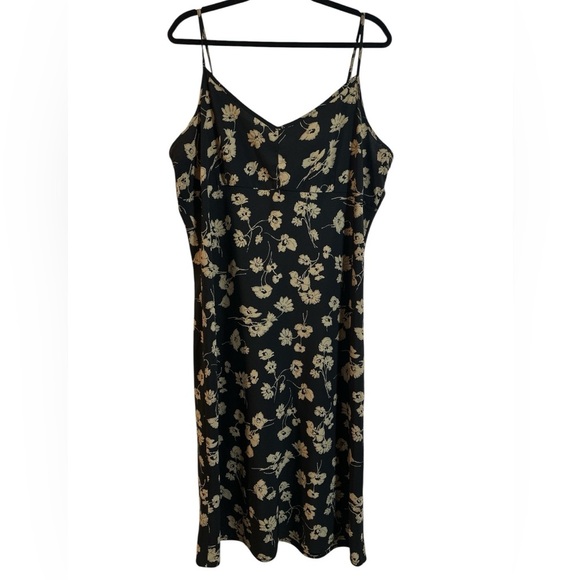 Old Navy Black Dress with Tan Floral Design - Picture 1 of 5